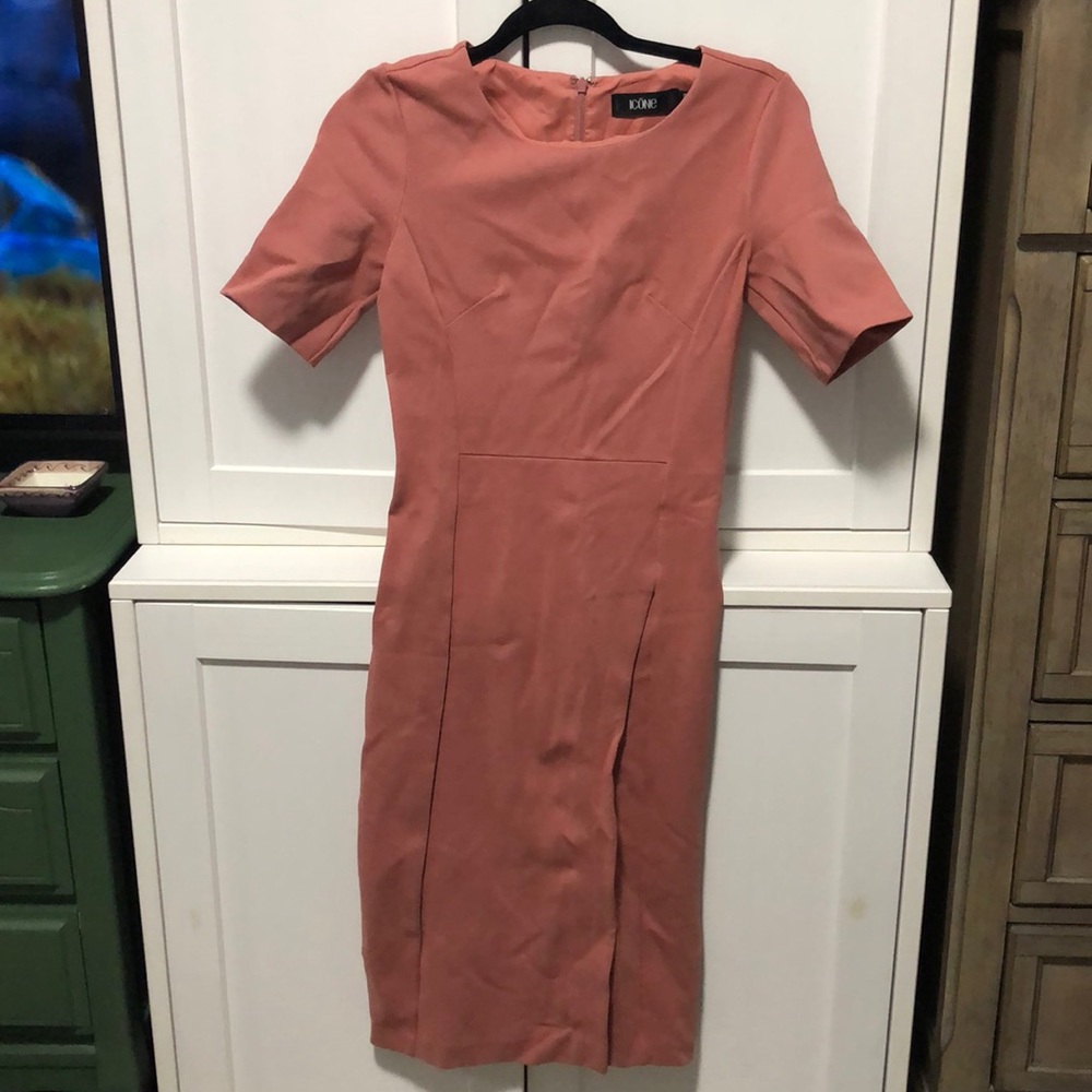 Icone formal dress